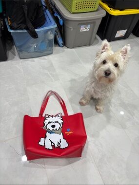 Red Dog Tote Bag with Westie Graphic - New York City dog not included 😂
